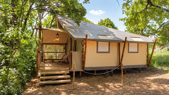 Jungle Lodge au camping Les Chamberts dans la Drôme