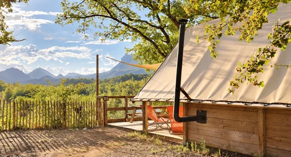 Cabane Trappeur au camping Les Chamberts dans la Drôme